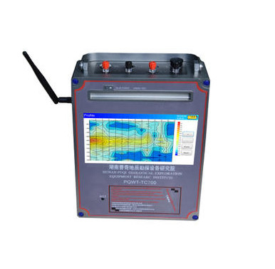 كاشف المياه الجوفية العميقة PQWT TC1200 / آلة اكتشاف المياه العمق 600m 900m 1500m